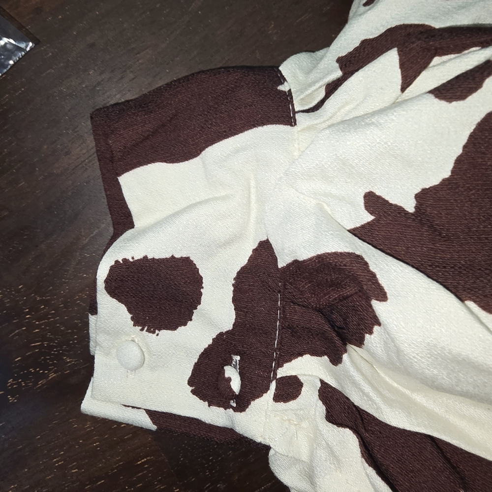 Dark BrownV-‎ NECK Cow Print Women's Blouse with Puffy Sleeves Small - Picture 8 of 8